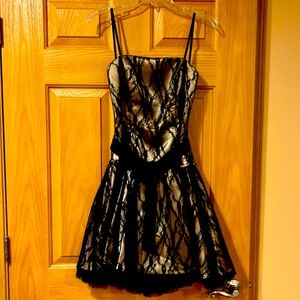 HP 🎉 Masquerade gold black strapless dress 7/8 VGUC